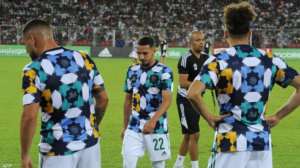 أديداس ينهي أزمة الزليج