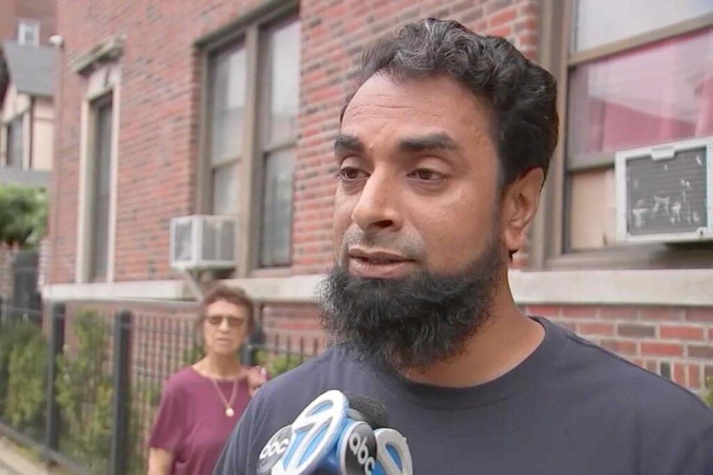 امرأة ترش سائق أوبر مسلم بغاز الفلفل بعد دعائه في نيويورك