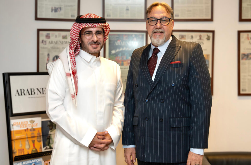 السفير المجري يودع السعودية بعد عقد من تعزيز العلاقات الثنائية والتحول المجتمعي السفير المجري يودع السعودية بعد عقد من تعزيز العلاقات الثنائية والتحول المجتمعي